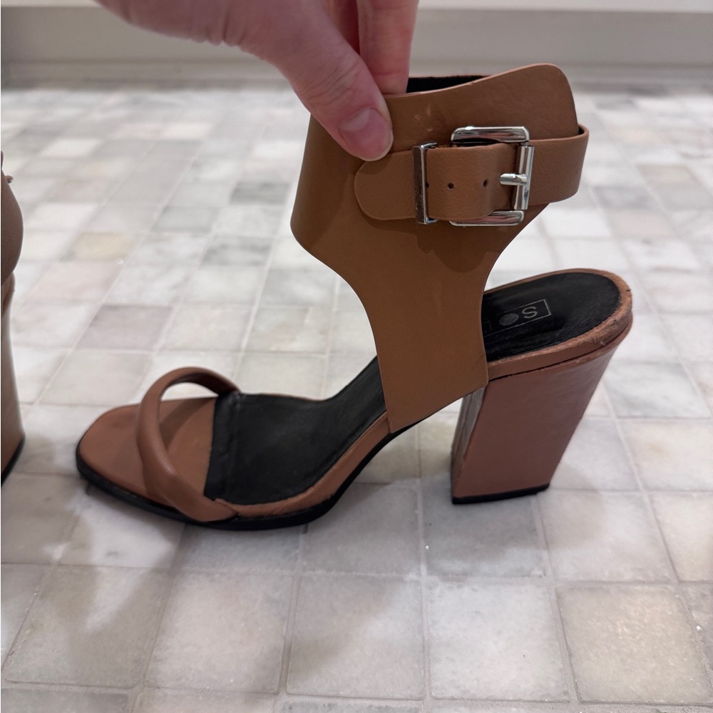 Sol Sana Tan Block Heel Sandals